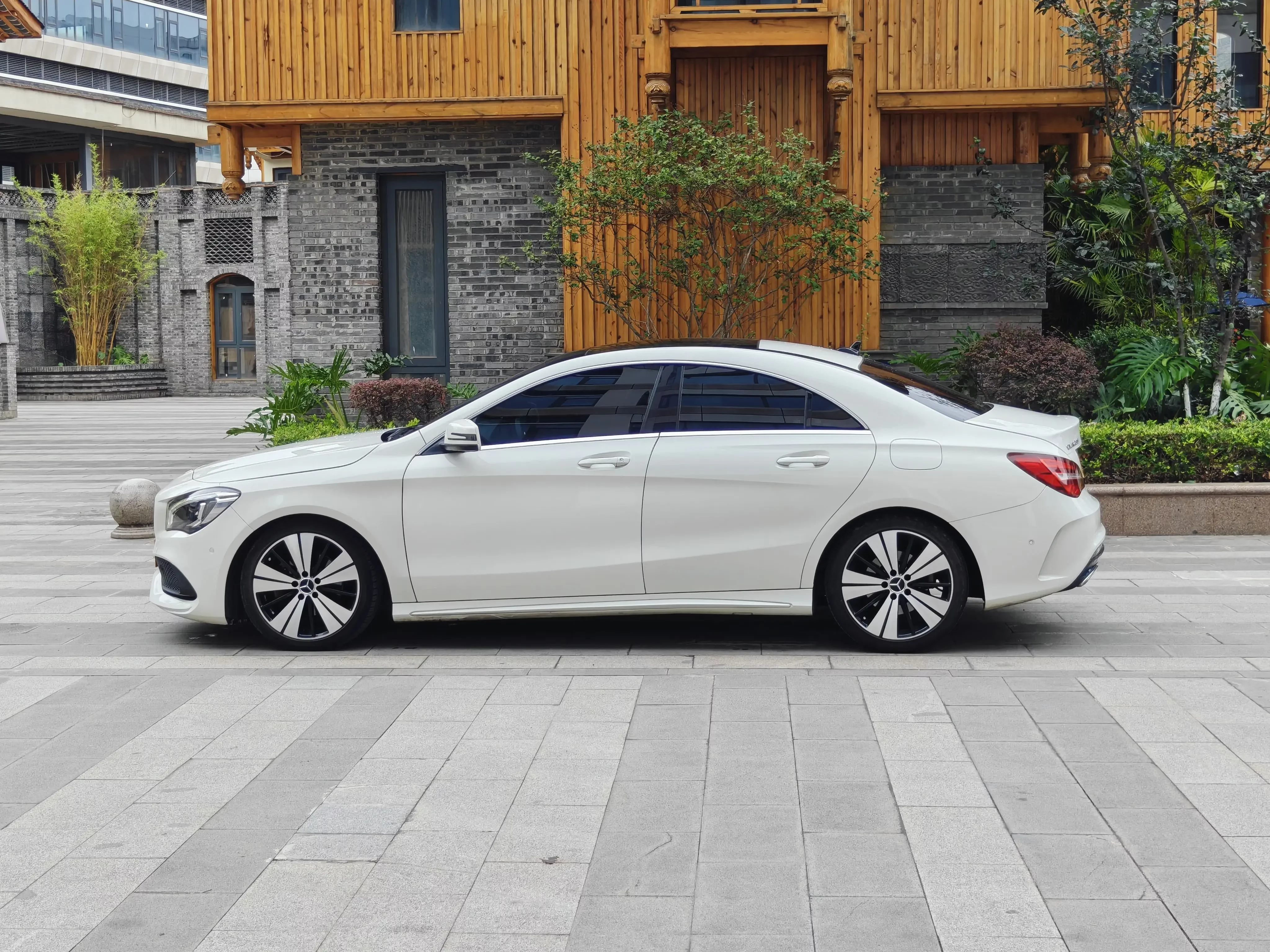 Mercedes-Benz CLA (Imported)