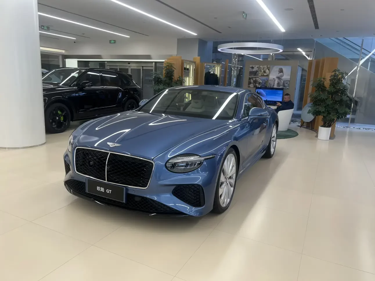 Bentley Continental PHEV