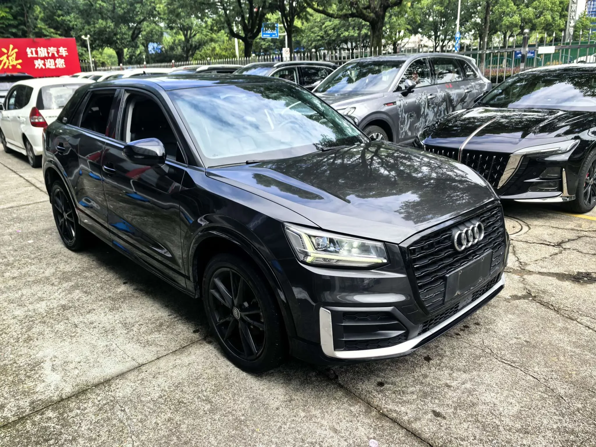 Audi Q2L