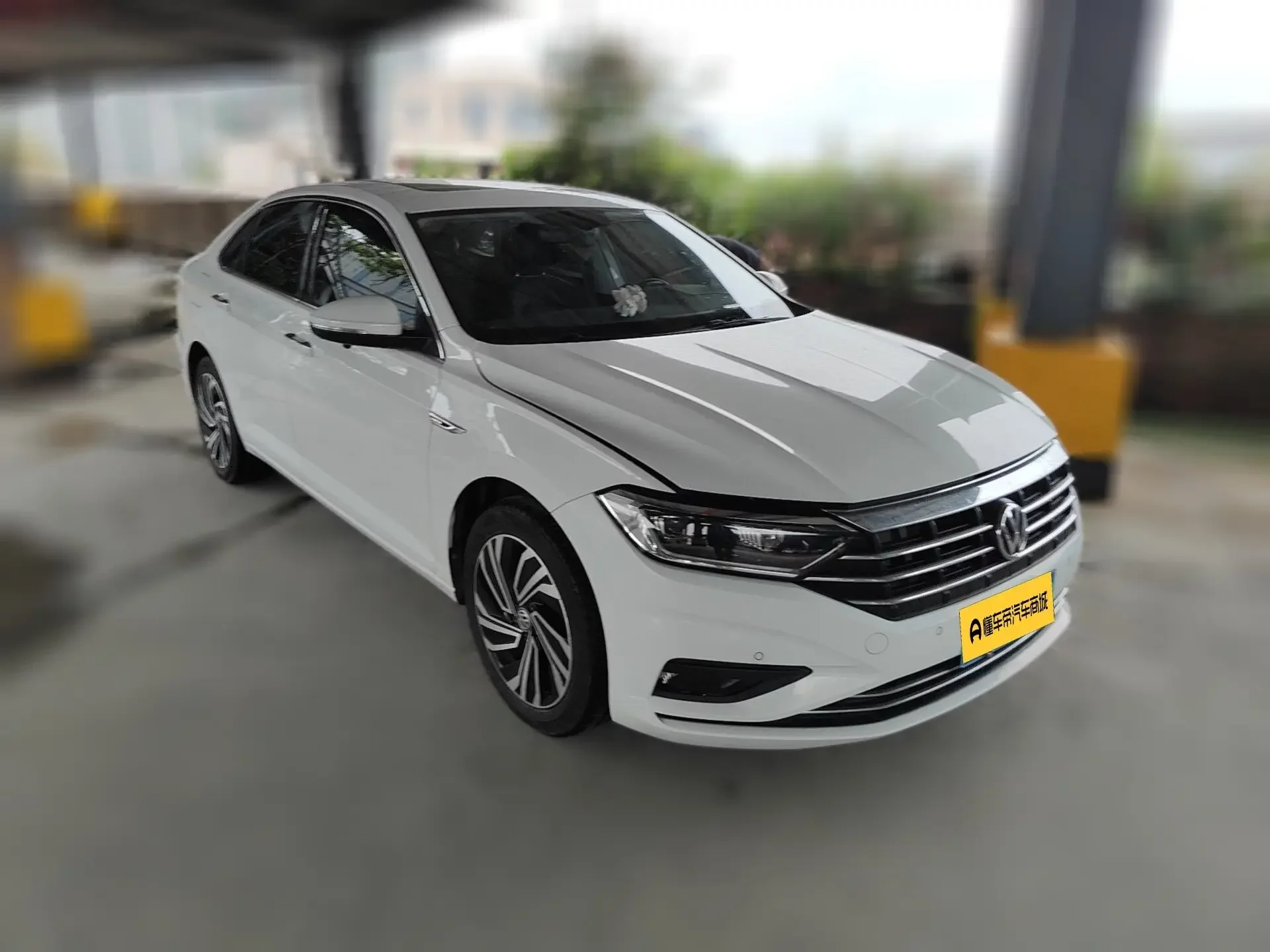 Volkswagen Sagitar