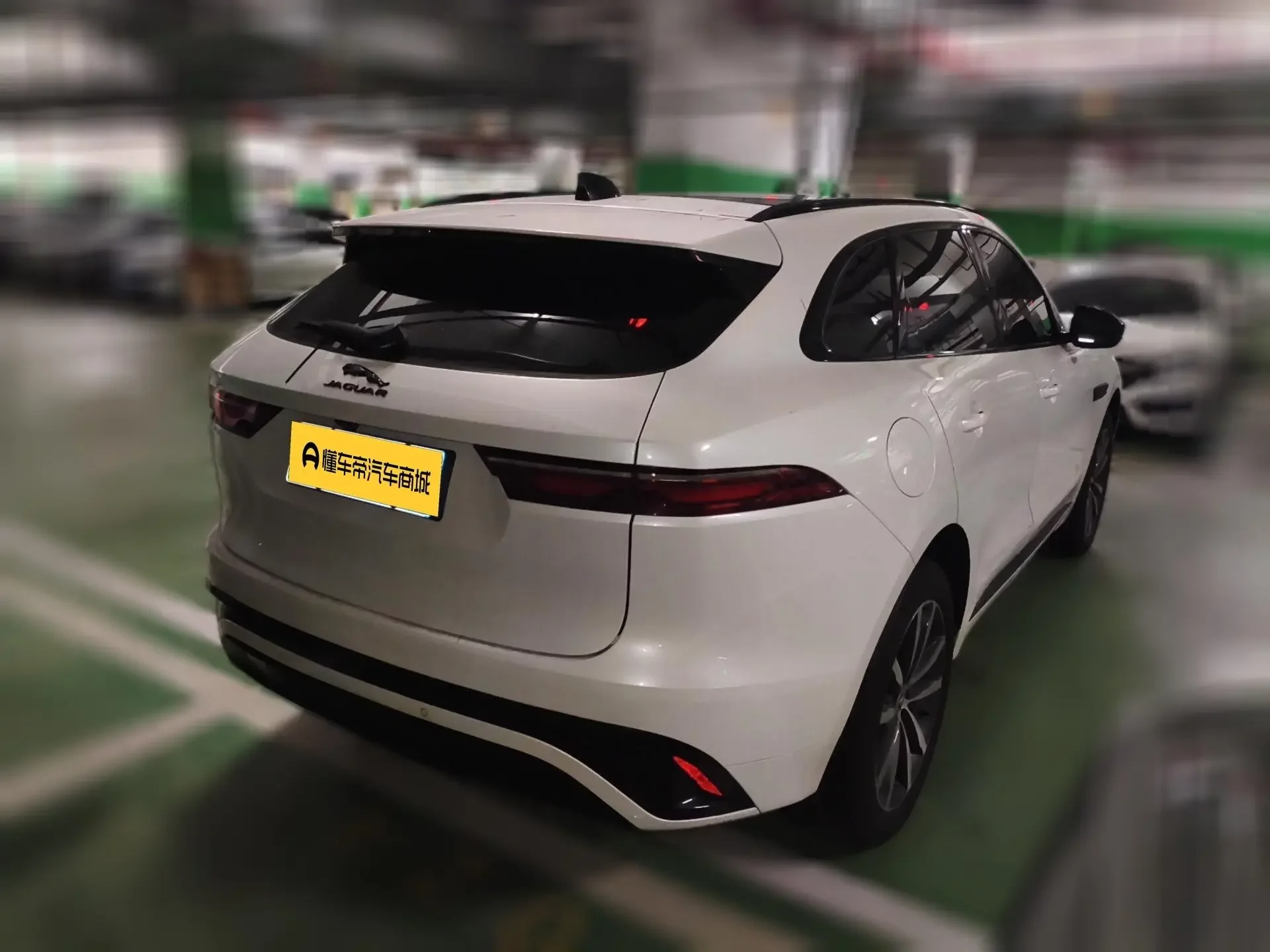 Jaguar F-PACE