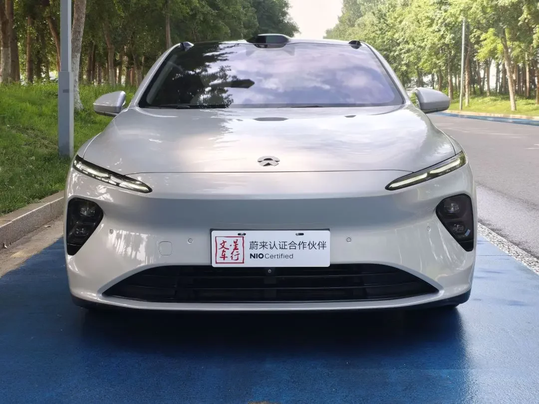 NIO ET7