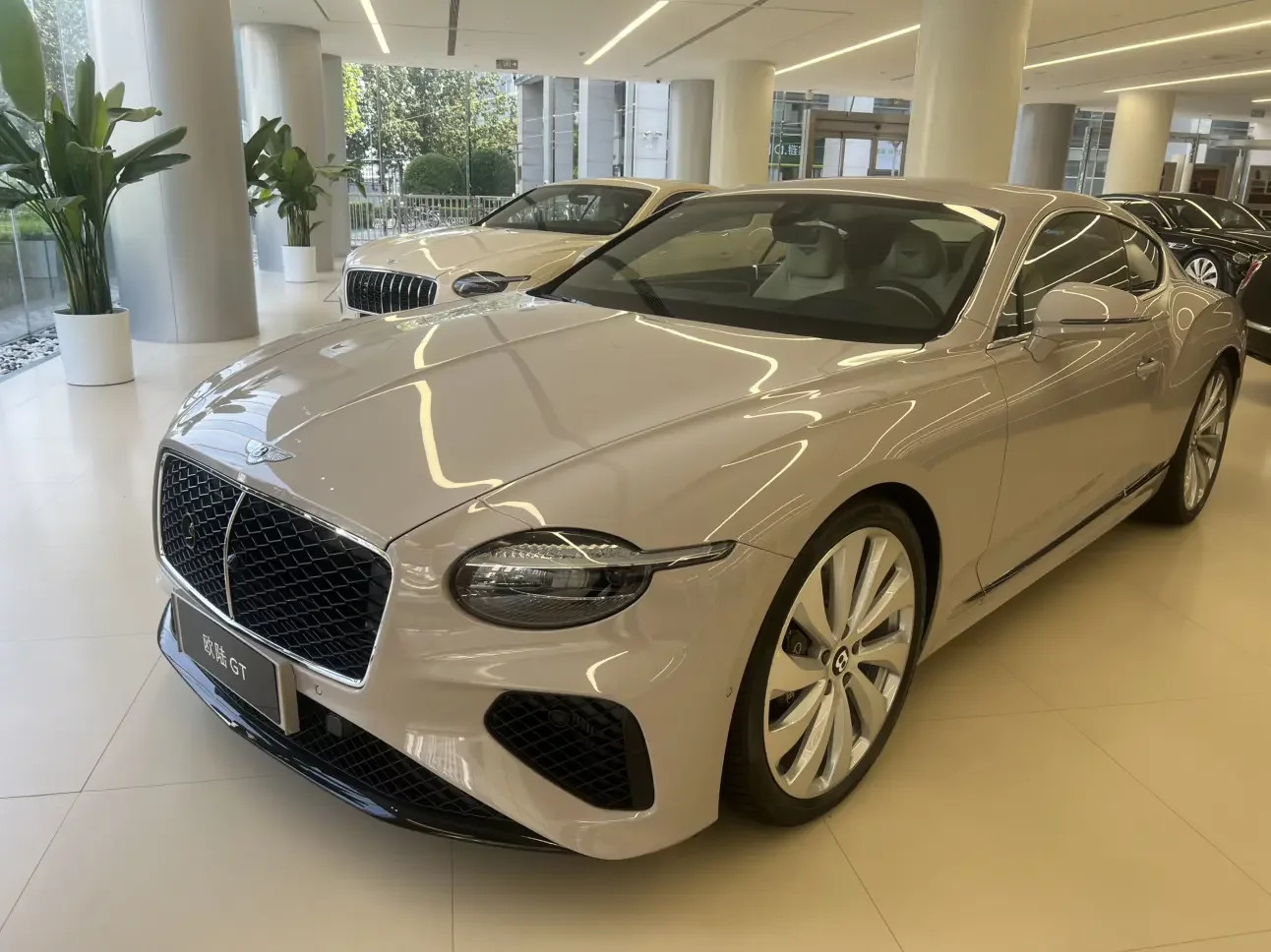 Bentley Continental PHEV