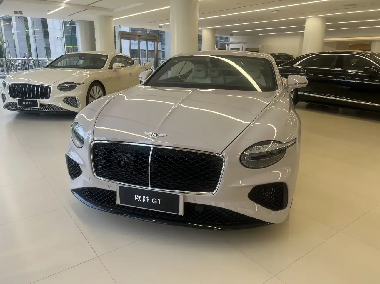 Bentley Continental PHEV