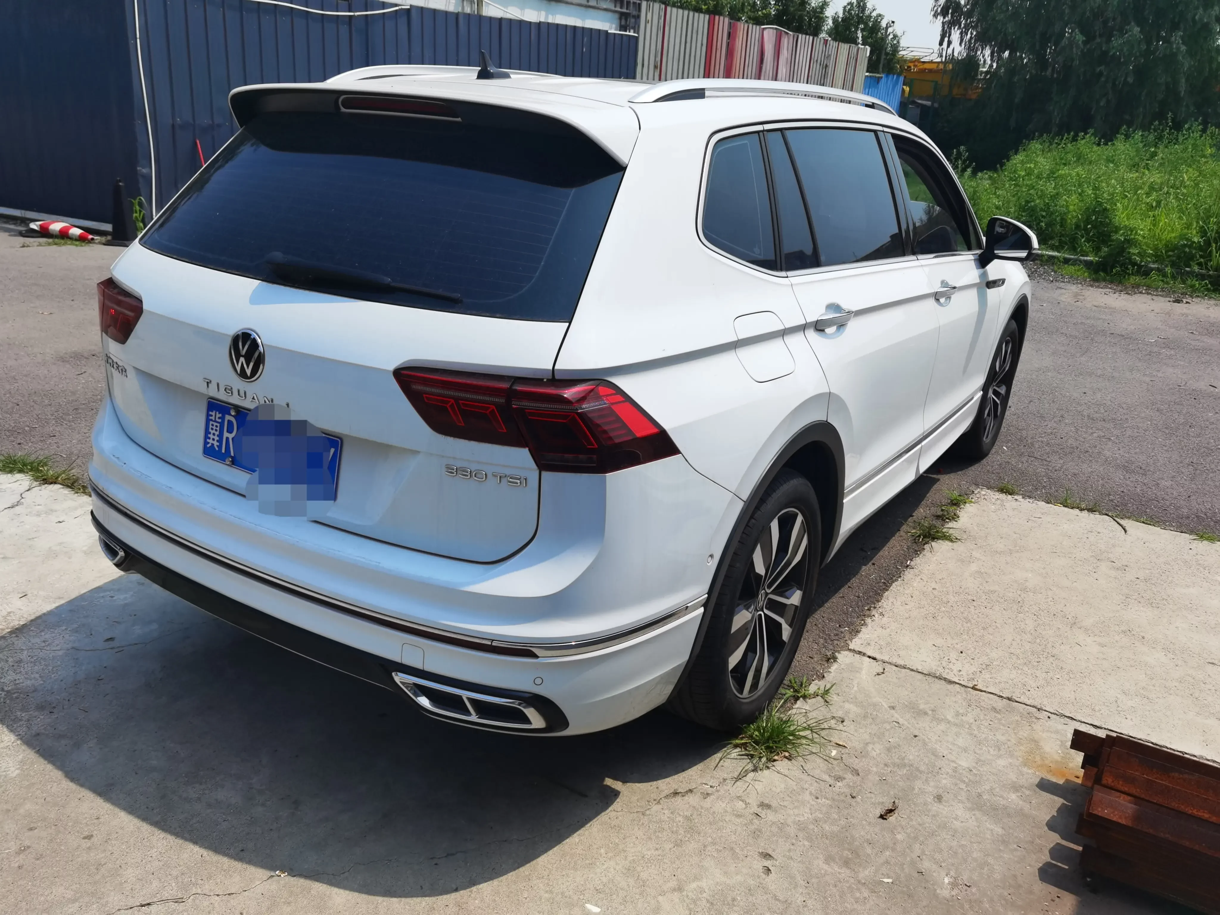 Volkswagen Tiguan L