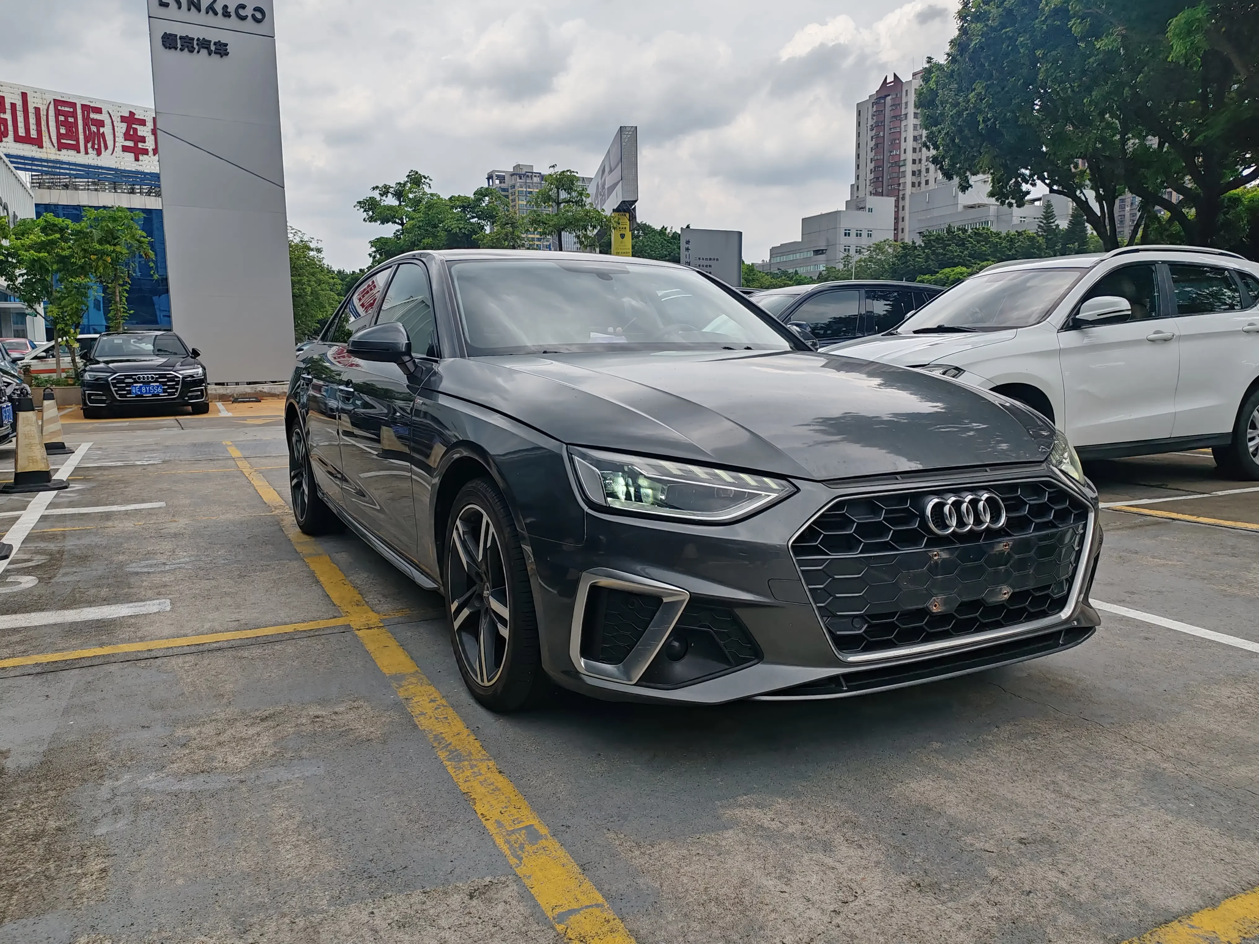 Audi A4L