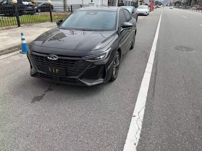 Chery Arrizo 8