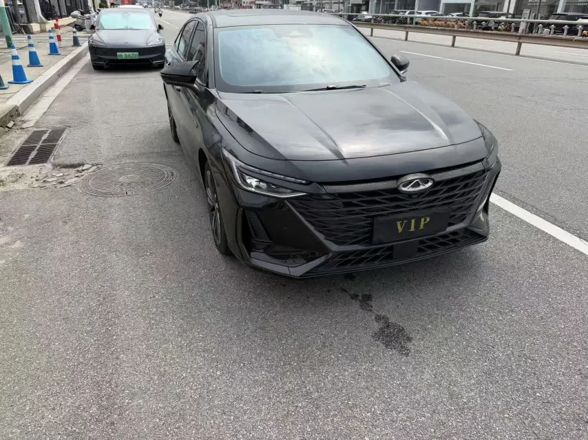 Chery Arrizo 8