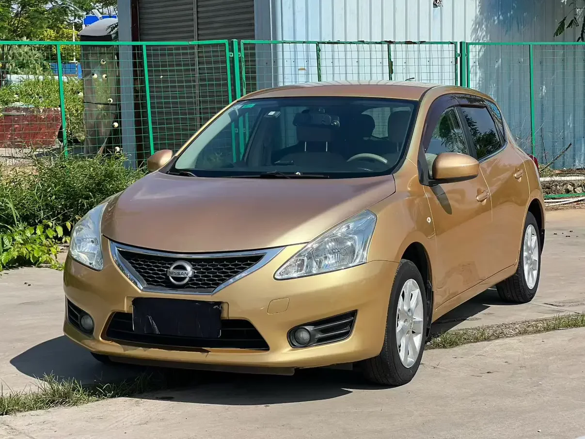 Nissan Tiida  из Китая