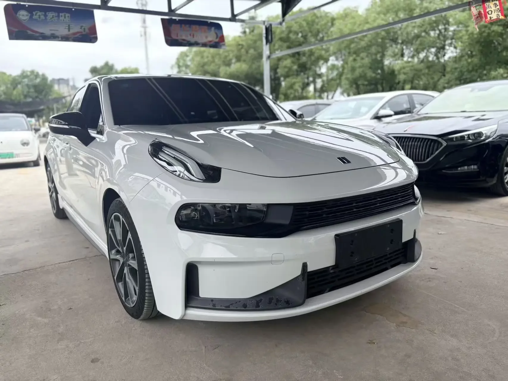 Lynk & Co 03