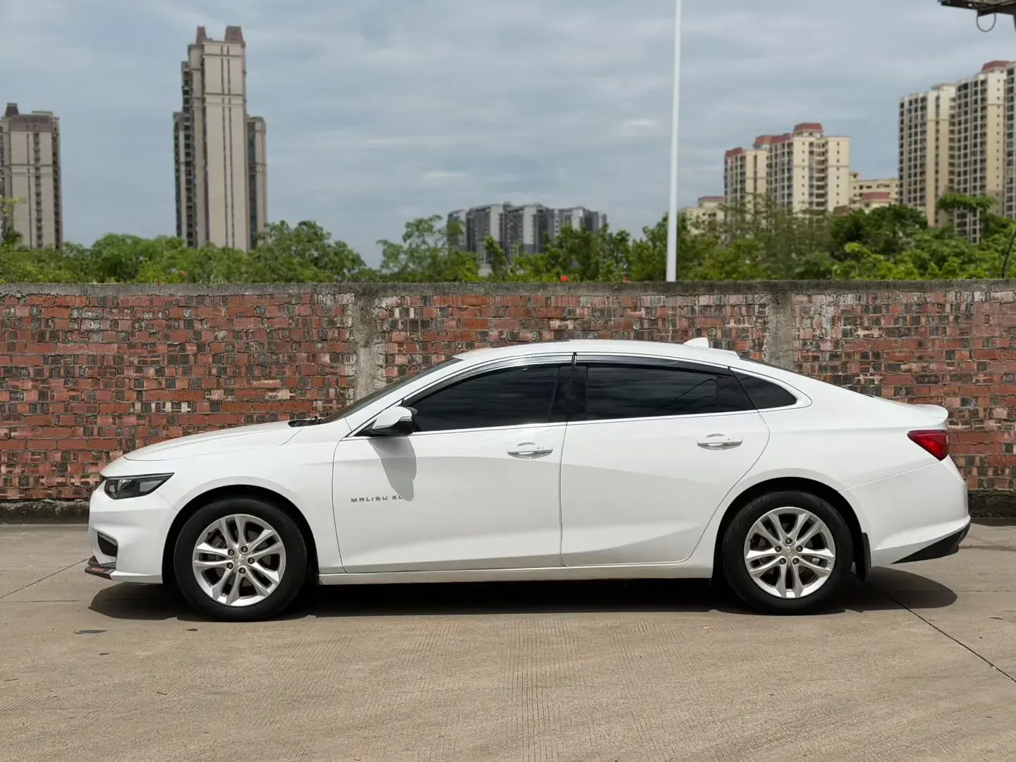 Chevrolet Malibu XL