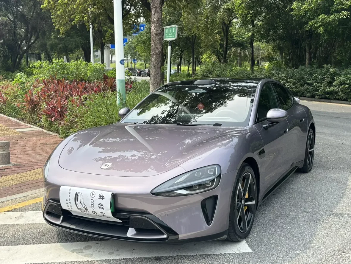 Xiaomi car Xiaomi SU7  из Китая