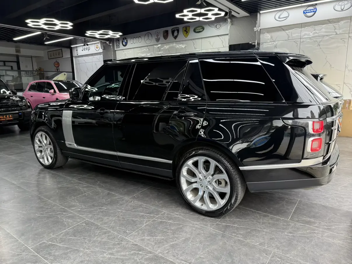 Land Rover range rover
