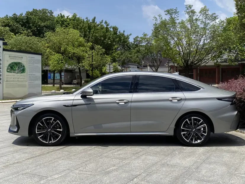 Chery Arrizo 8