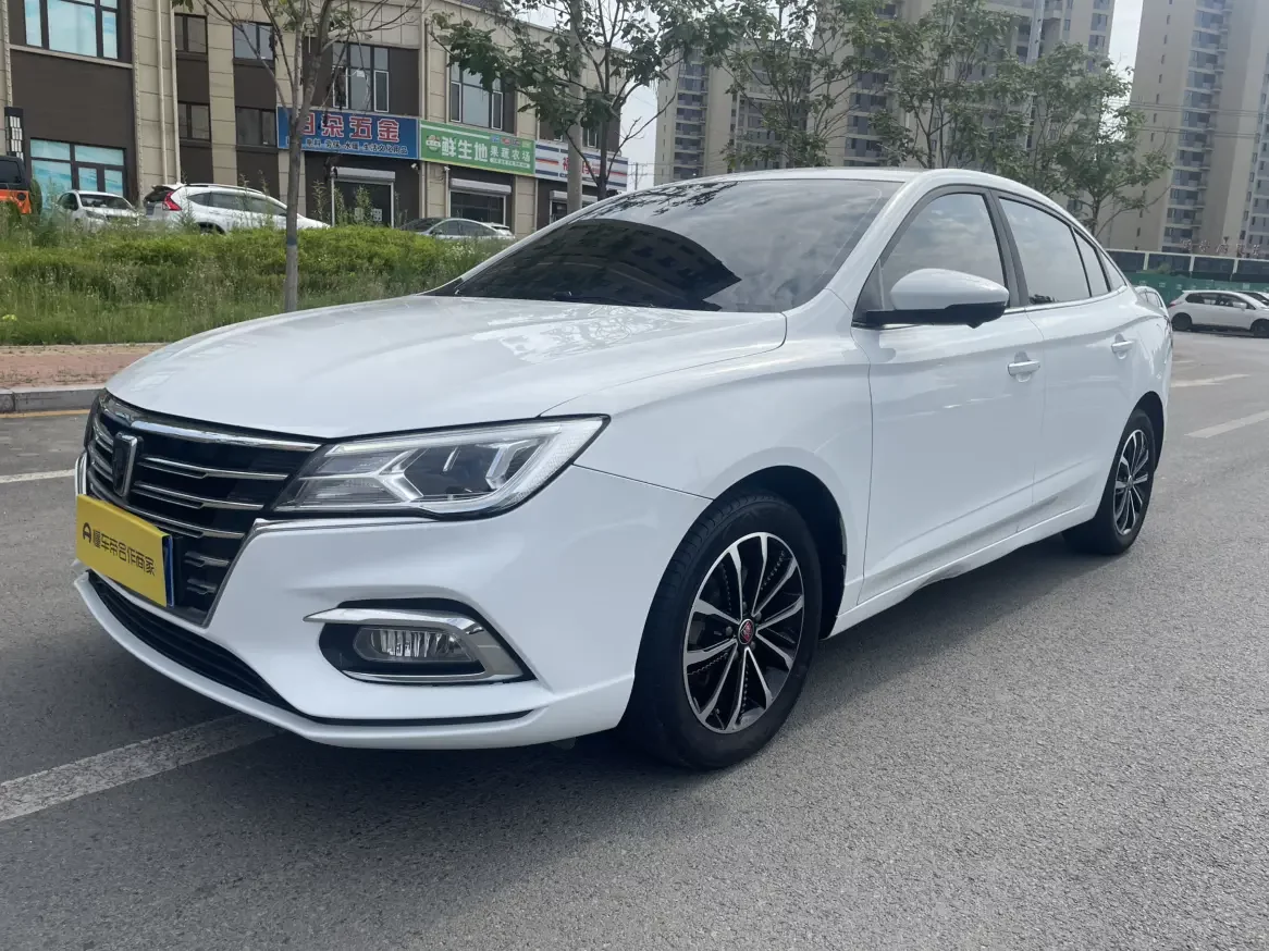 Roewe i5