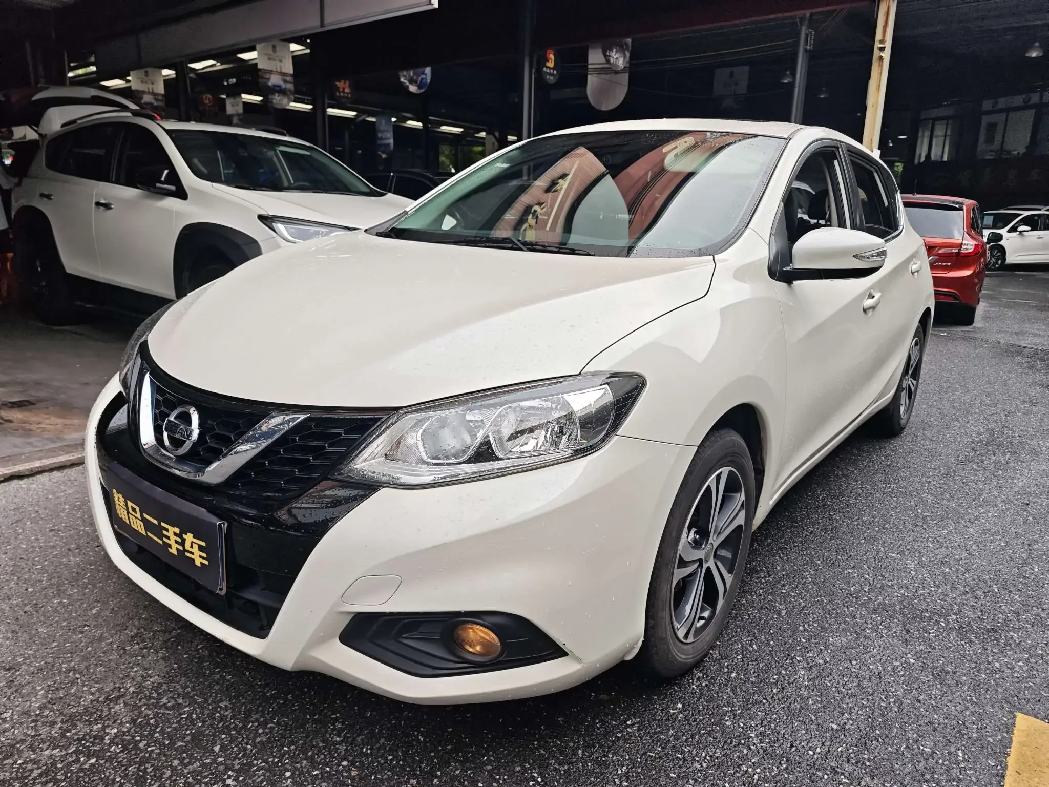Nissan Tiida