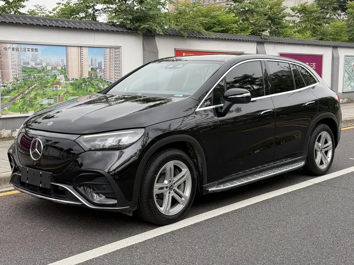 Mercedes-Benz EQE SUV