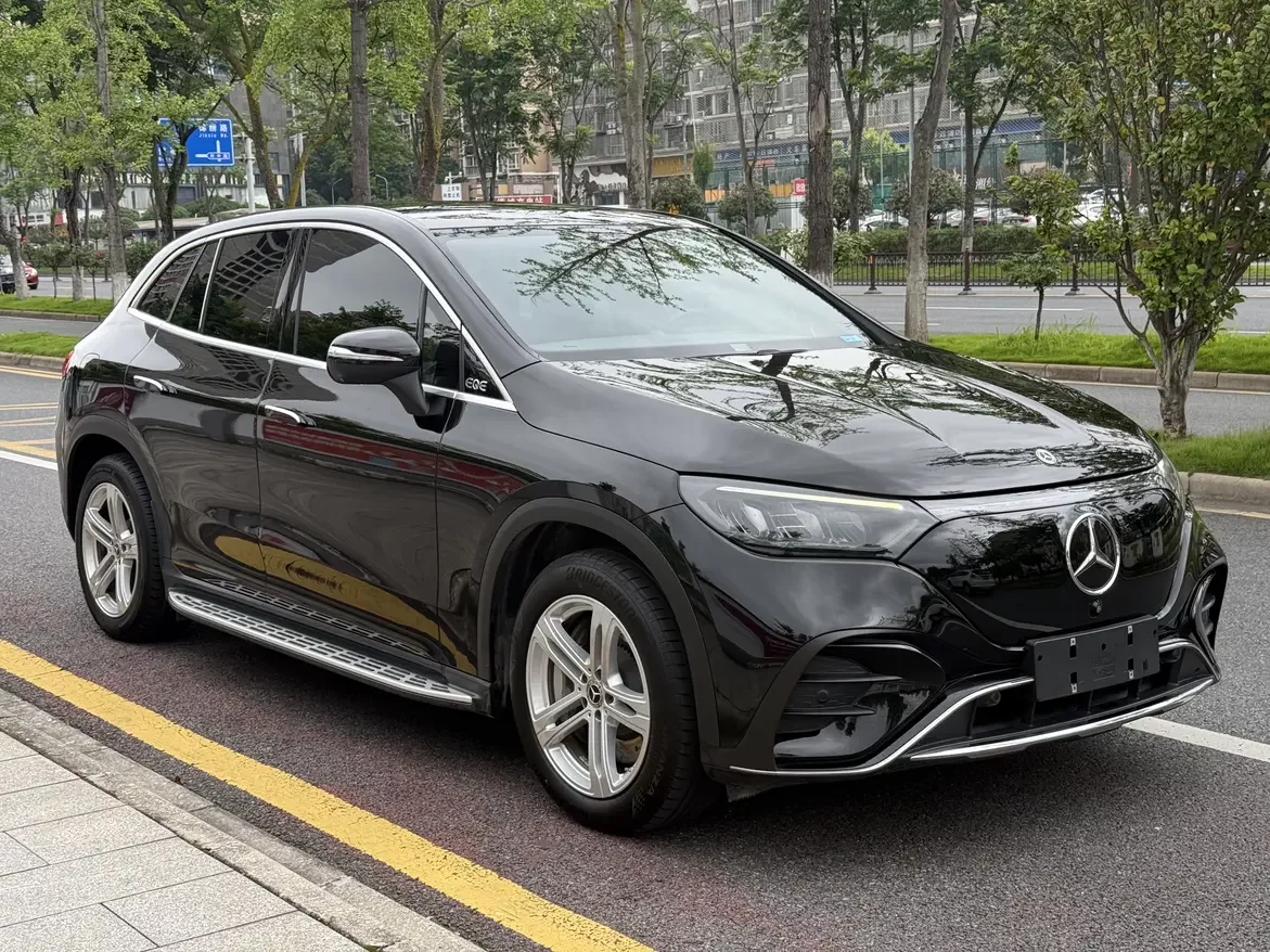 Mercedes-Benz EQE SUV