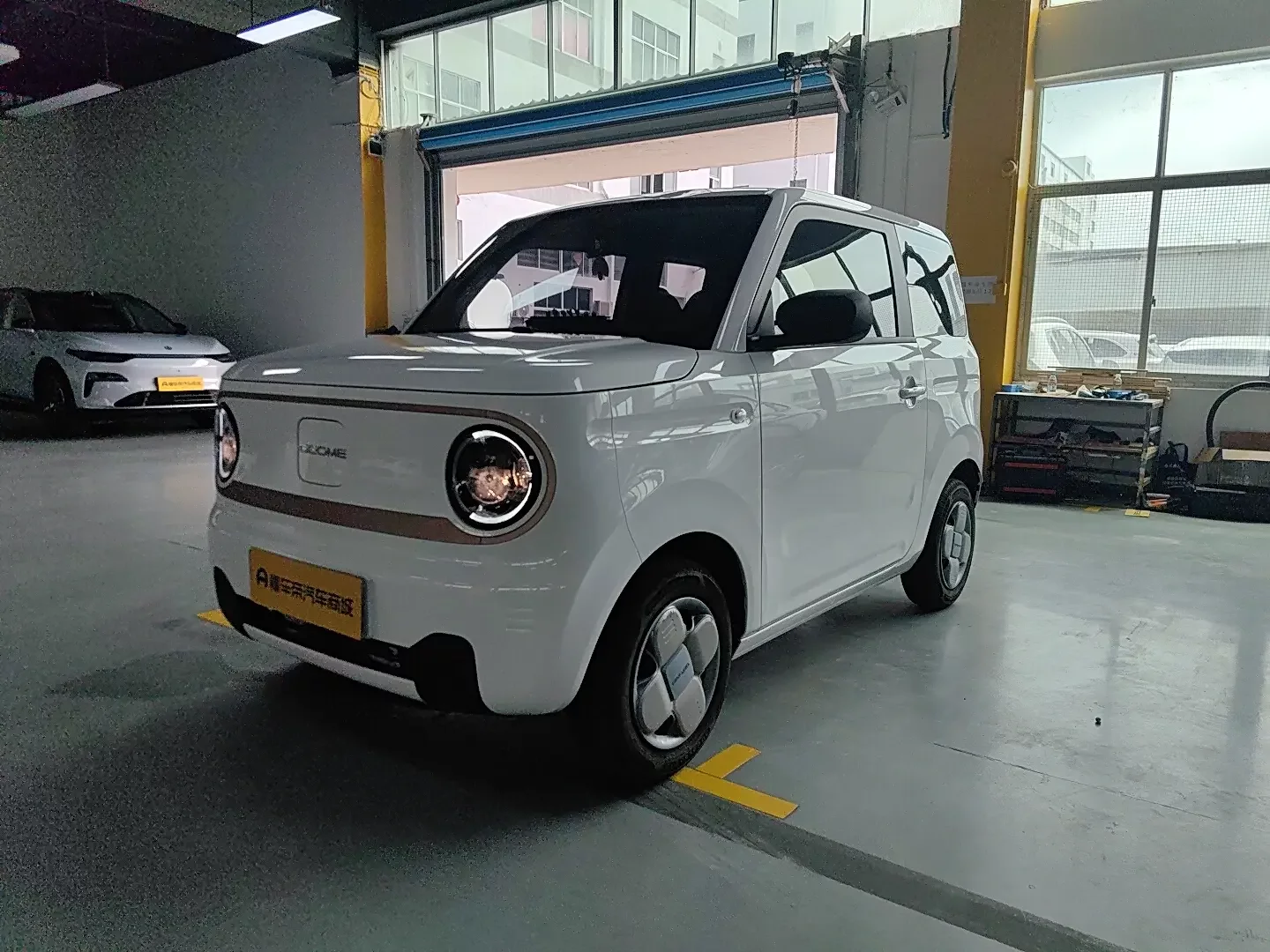 Geely panda