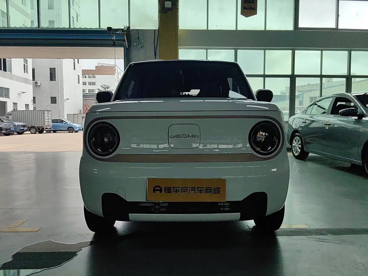 Geely panda