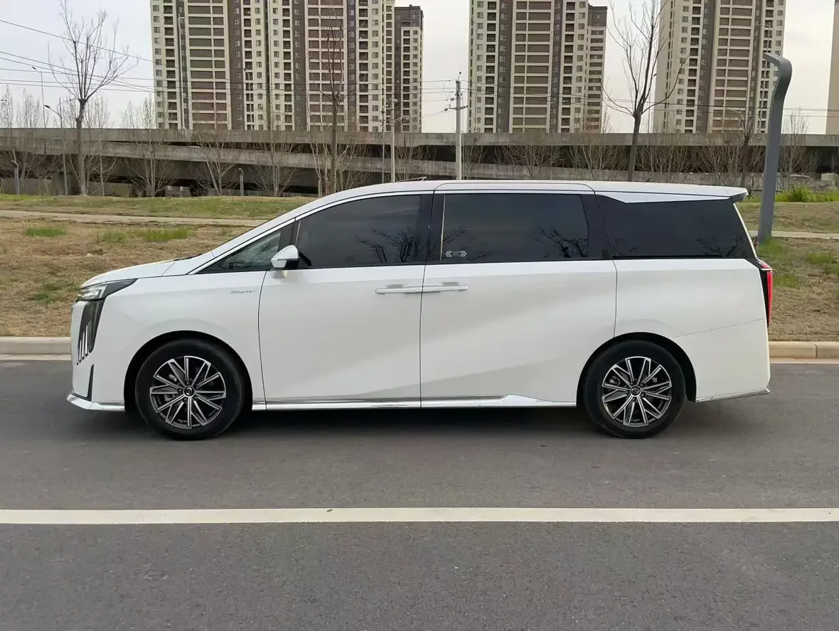 GAC Trumpchi M8