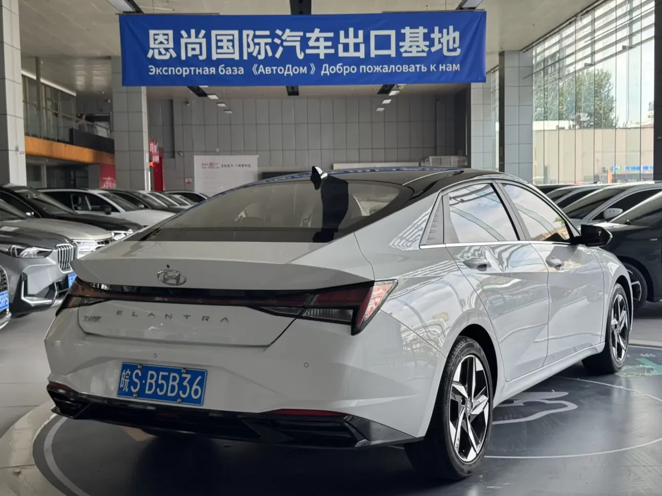 Hyundai Elantra