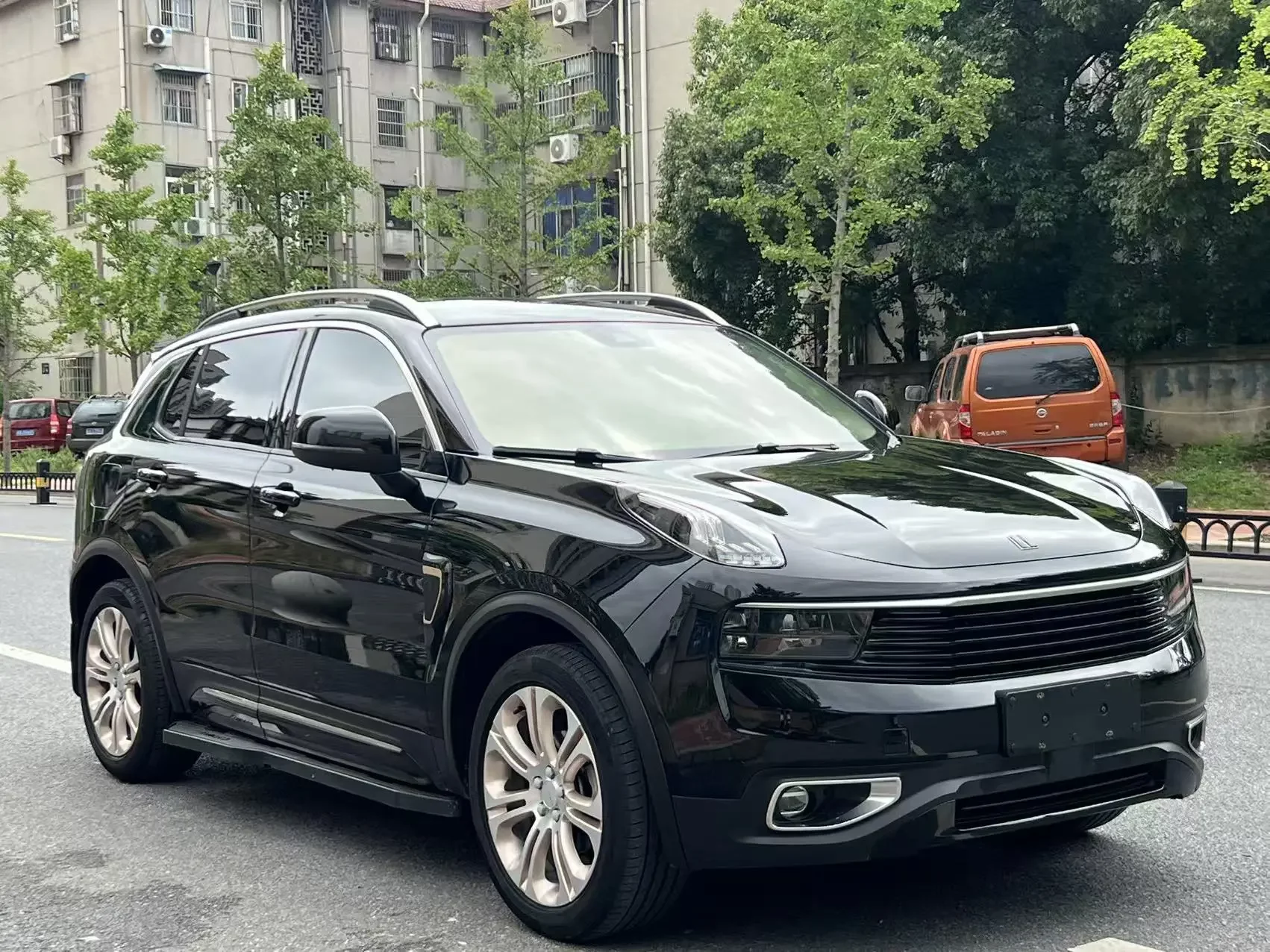 Lynk & Co 01
