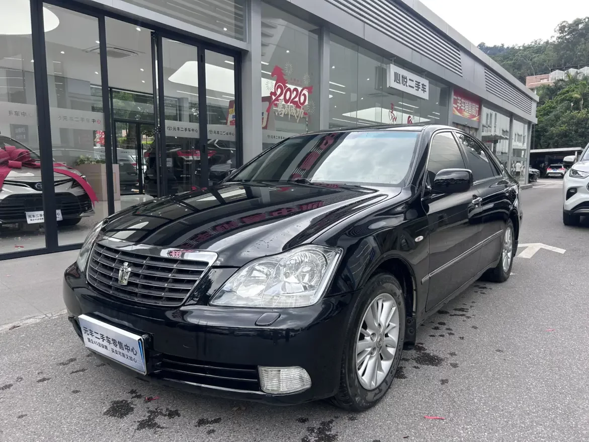 Toyota crown  из Китая
