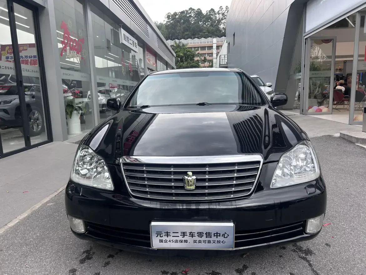Toyota crown  из Китая