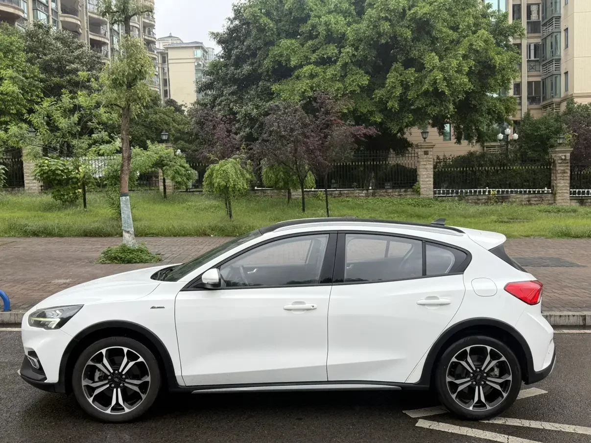 Ford Fox Active