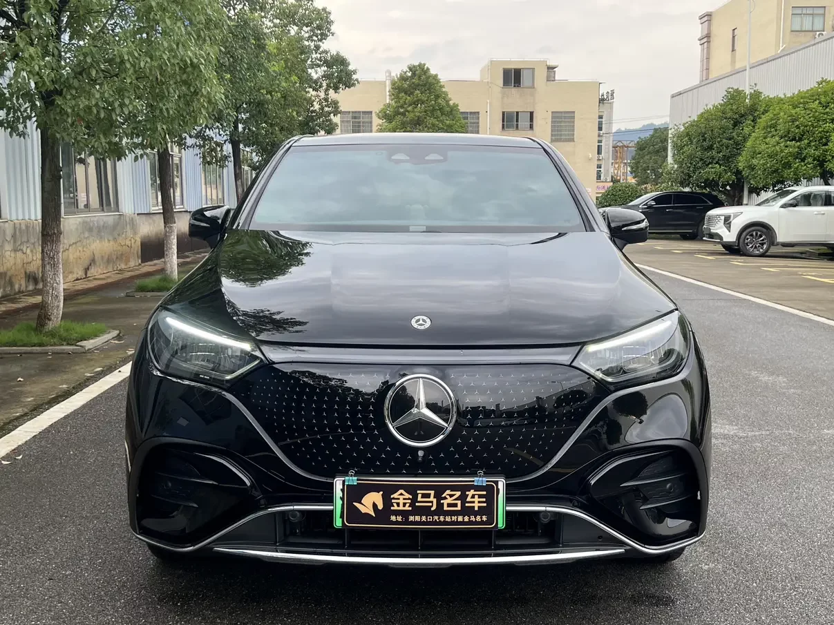 Mercedes-Benz EQE SUV