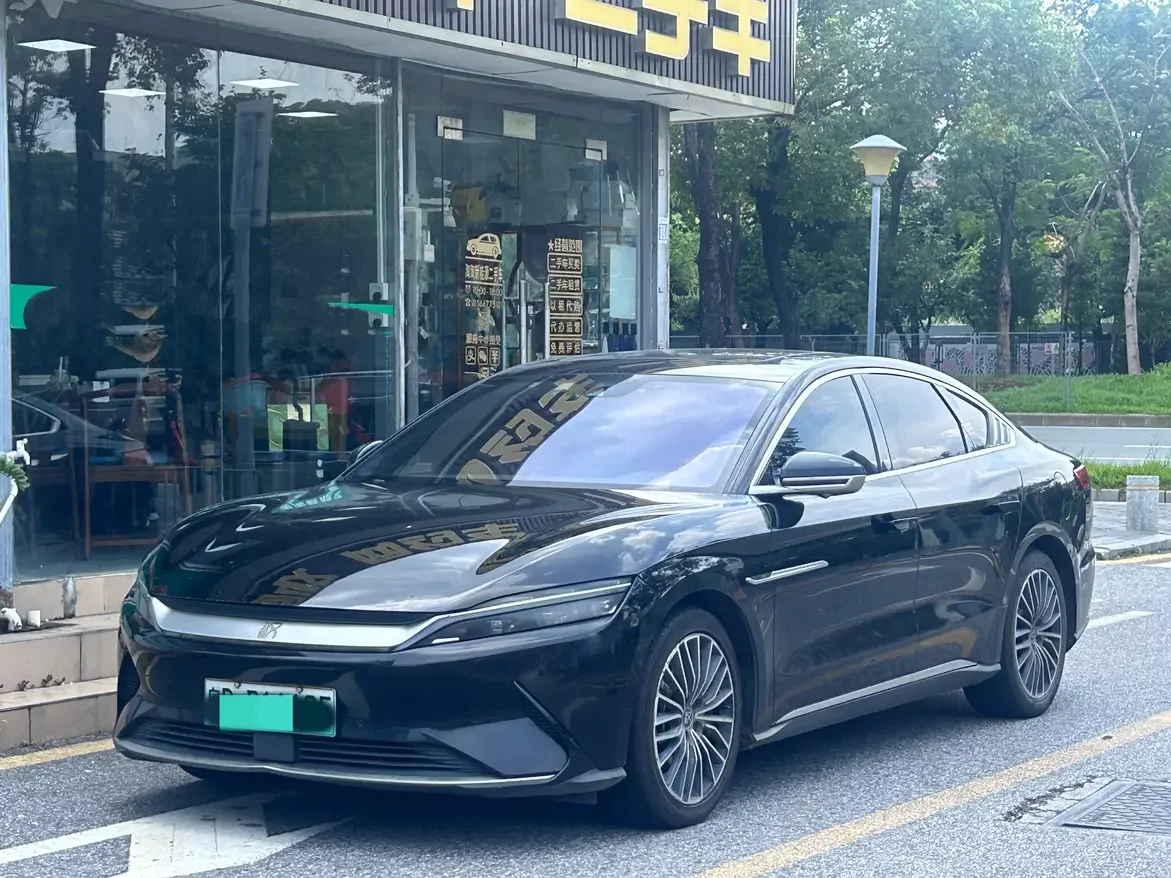 BYD Han EV  из Китая