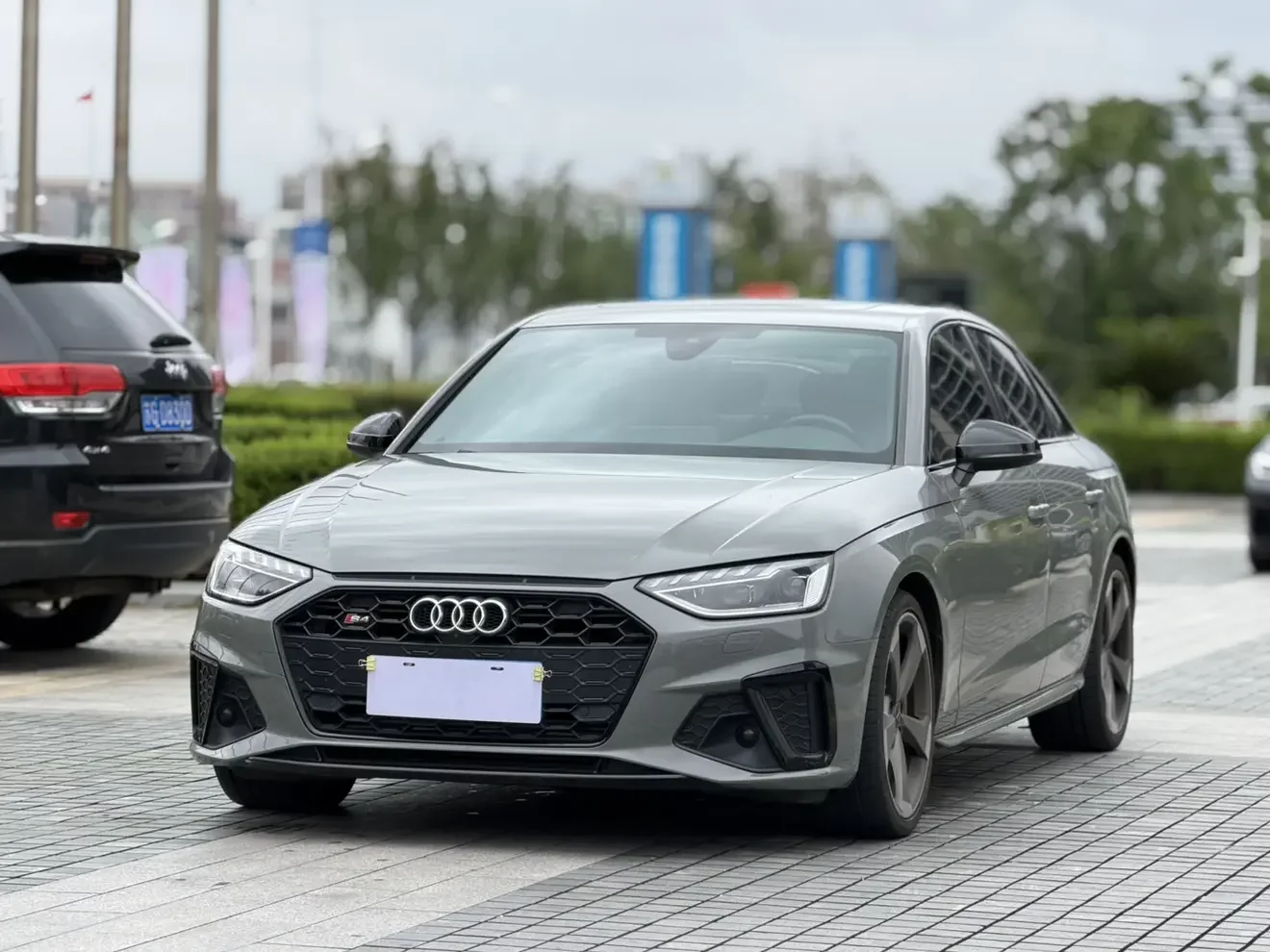 Audi S4