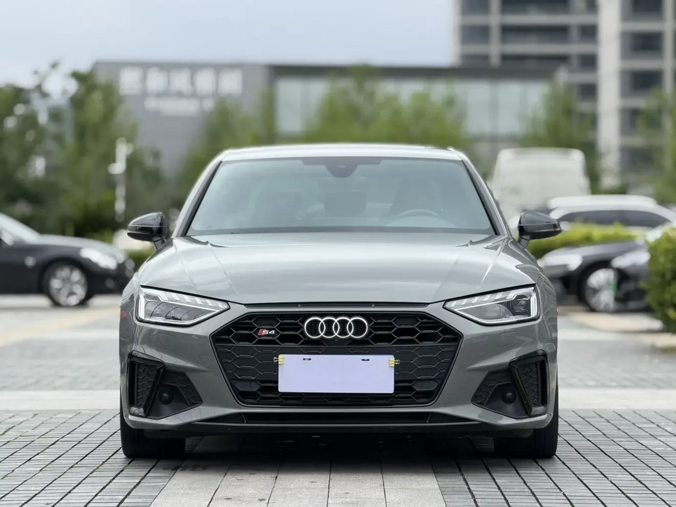 Audi S4