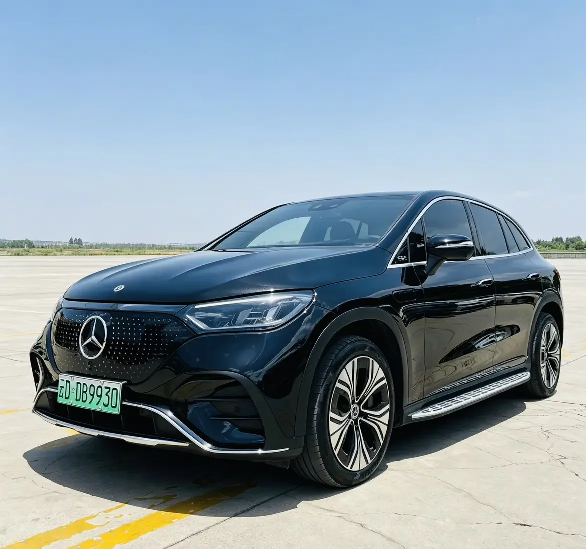 Mercedes-Benz EQE SUV