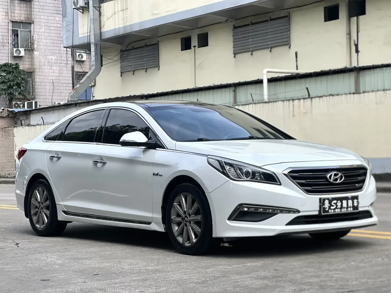 Hyundai sonata nine