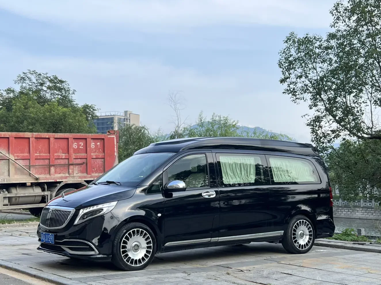 Mercedes-Benz Vito  из Китая