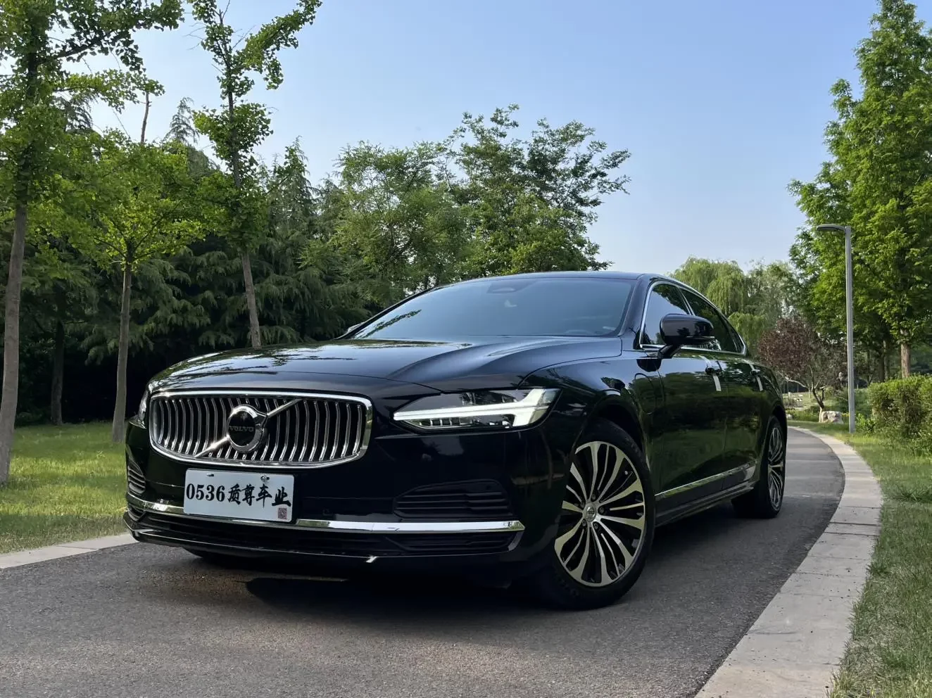 Volvo S90 PHEV