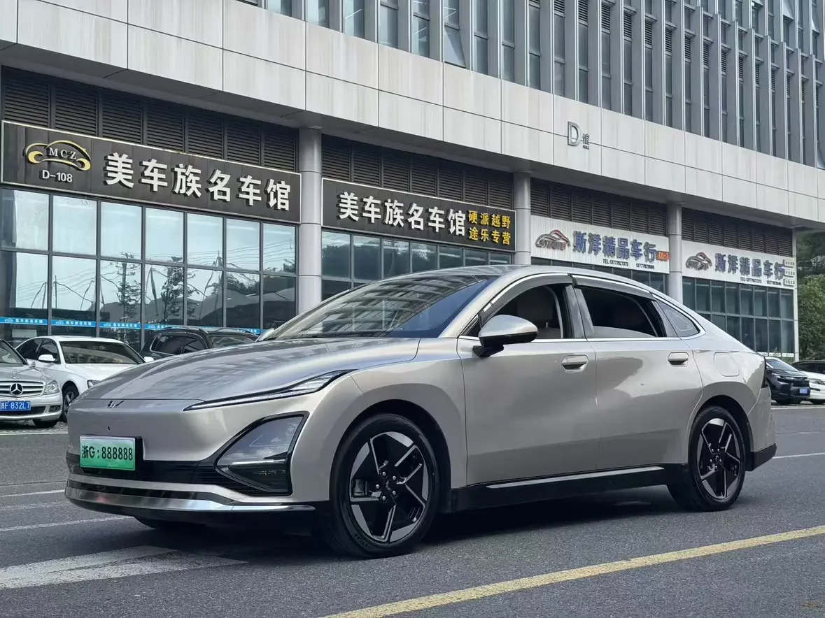 Wuling Starlight EV
