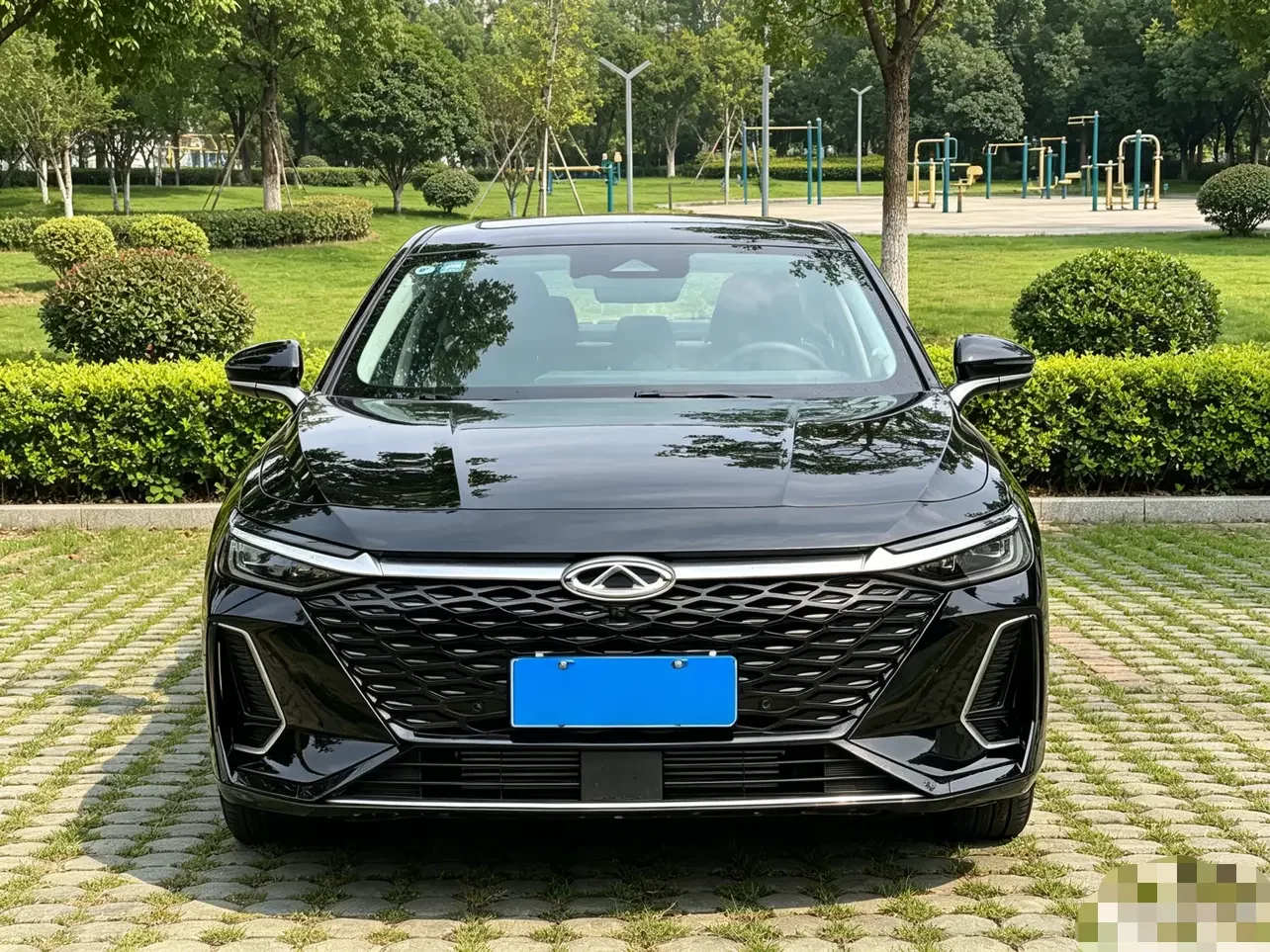 Chery Arrizo 8