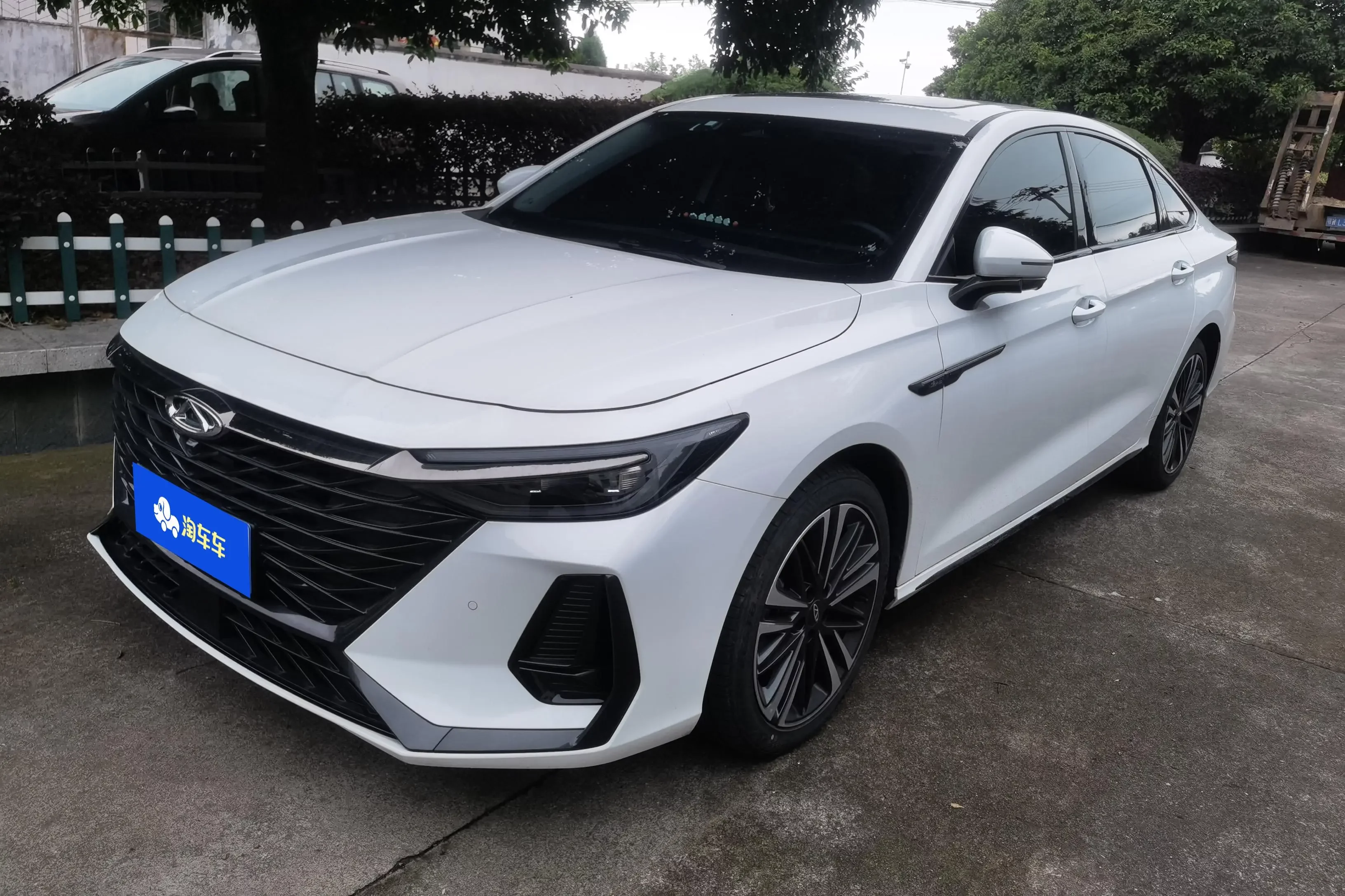 Chery Arrizo 8