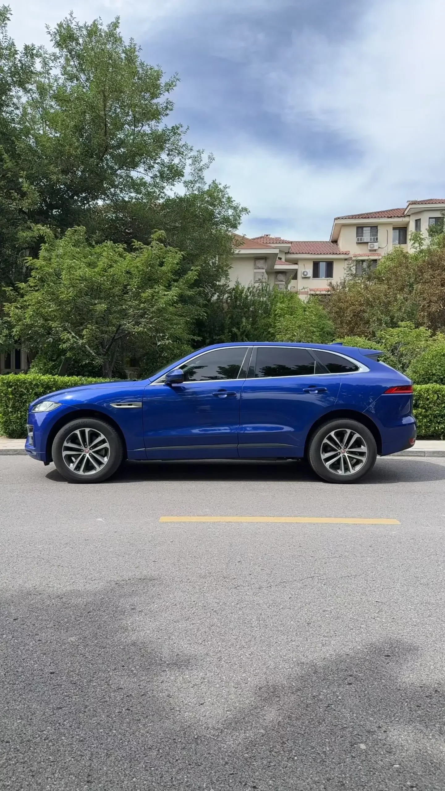 Jaguar F-PACE