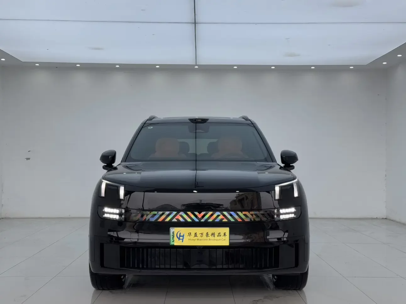 Lynk & Co 900