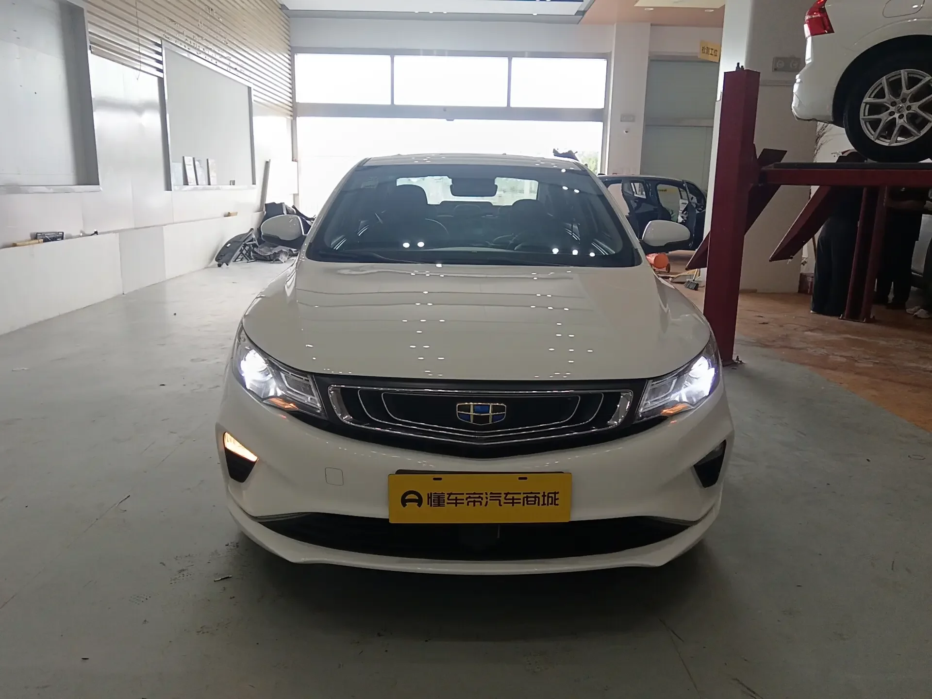 Geely Emgrand GL
