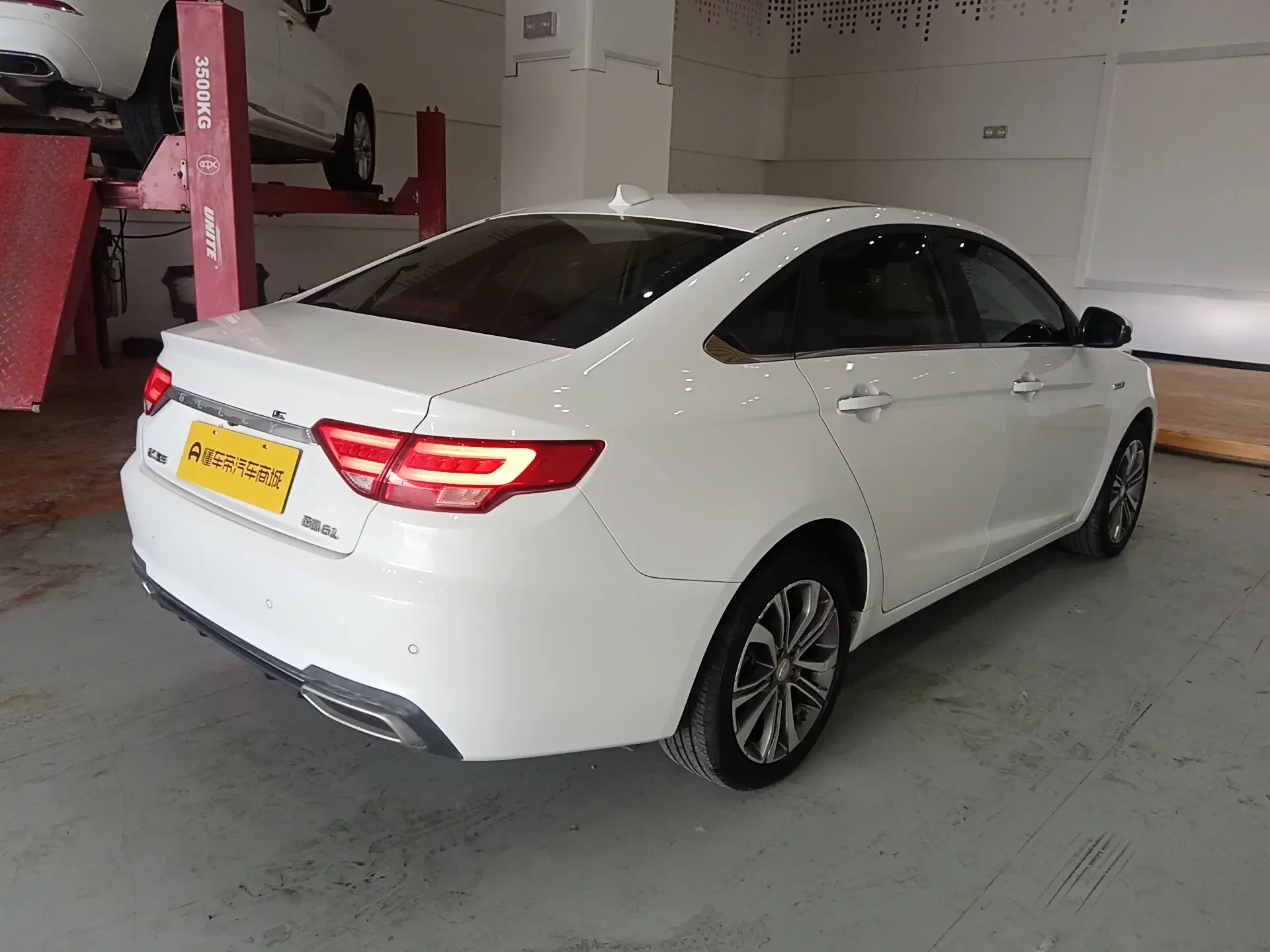 Geely Emgrand GL