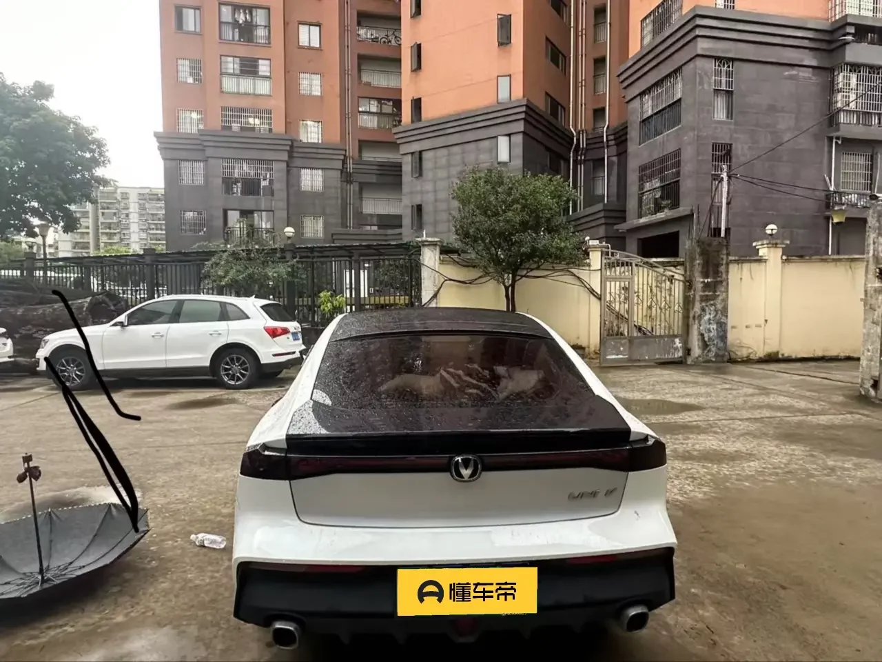 Changan UNI-V