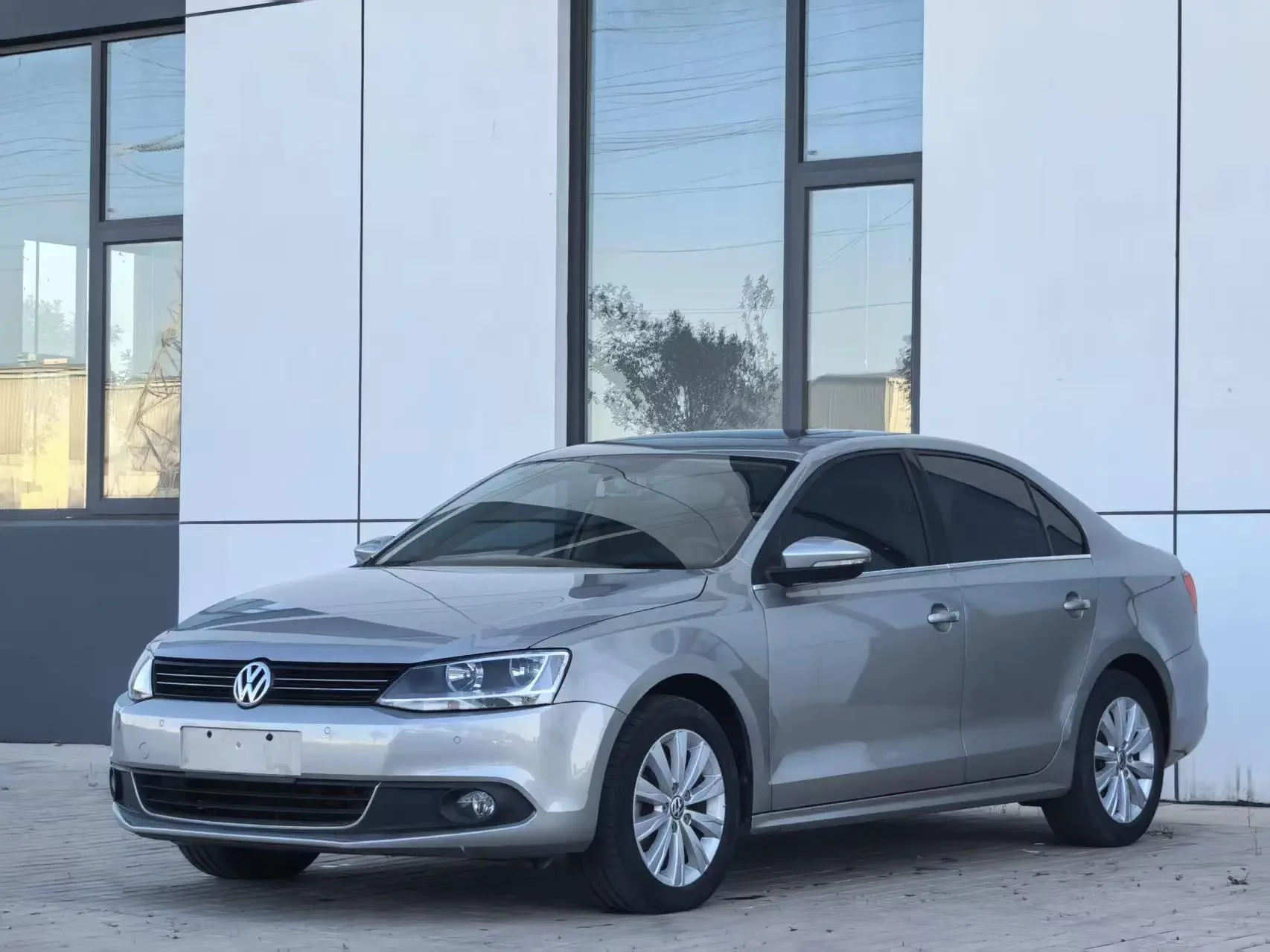 Volkswagen Sagitar