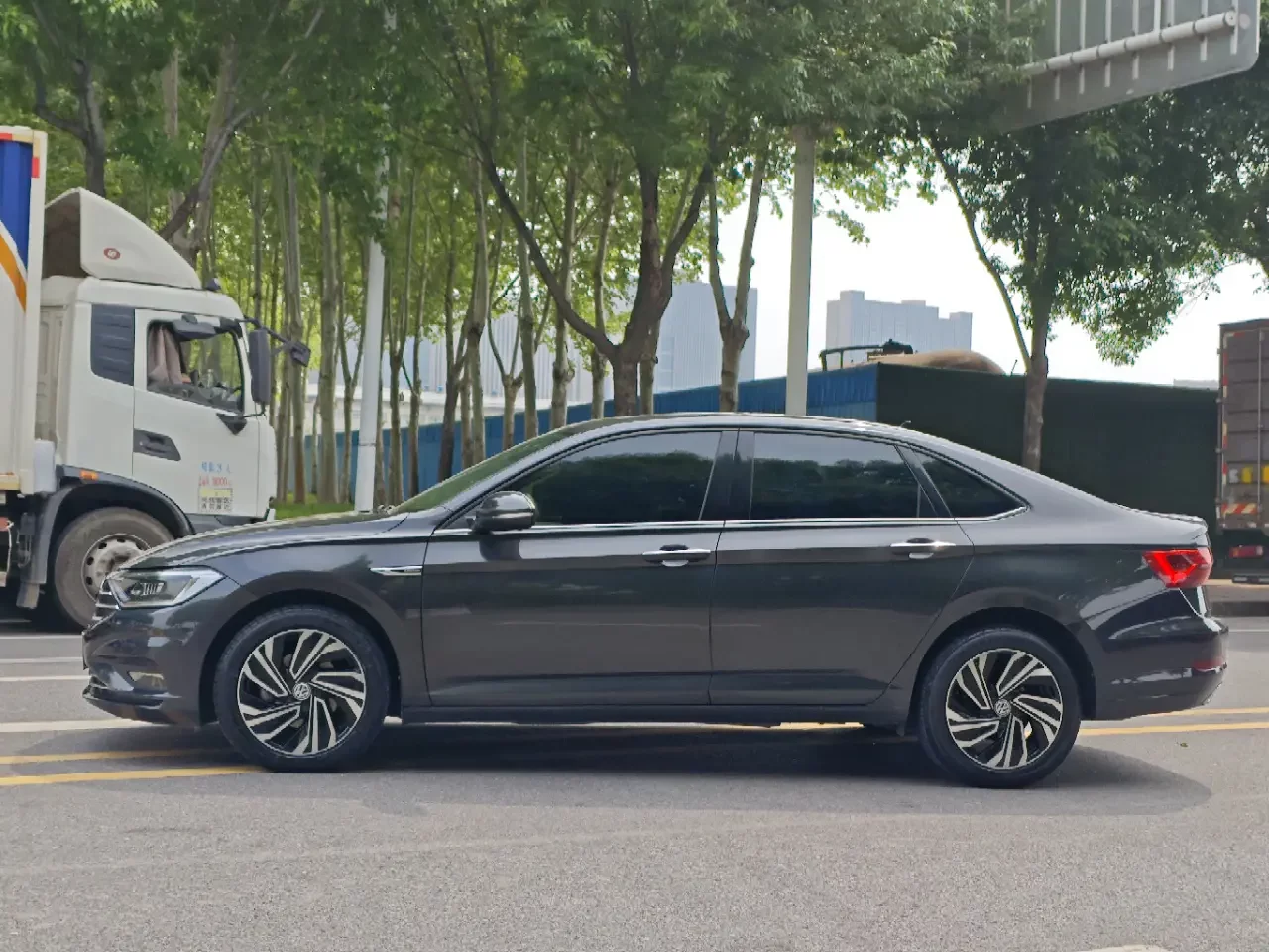 Volkswagen Sagitar
