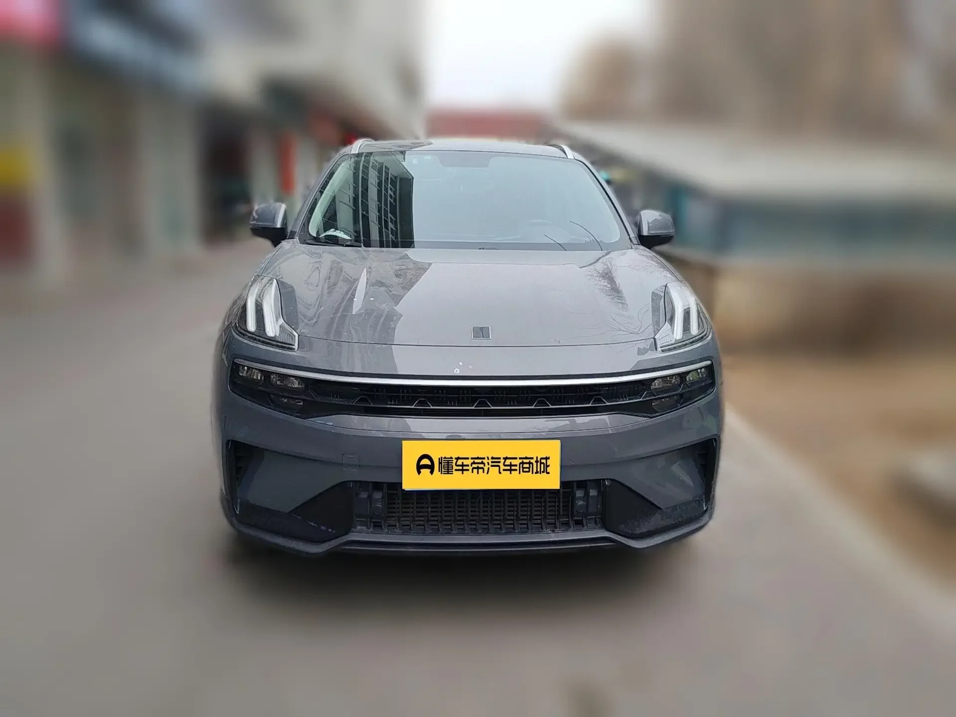 Lynk & Co 06