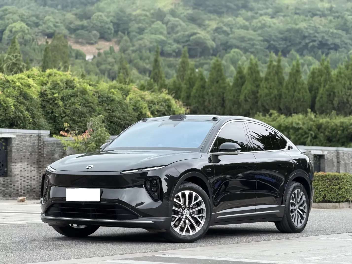 NIO EC6  из Китая